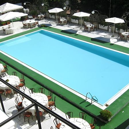 Hotel Du Parc أدري المظهر الخارجي الصورة