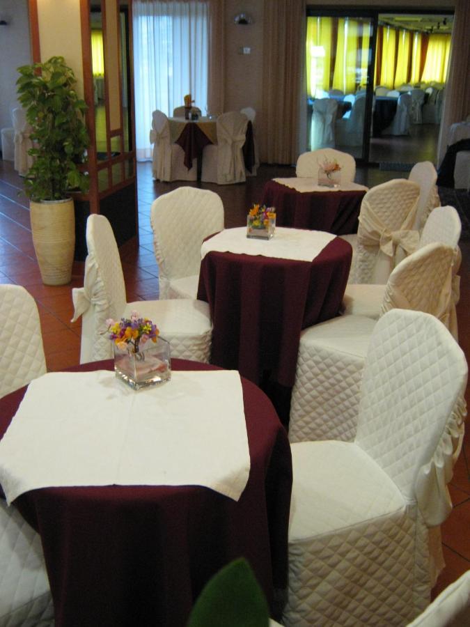 Hotel Du Parc أدري المظهر الخارجي الصورة