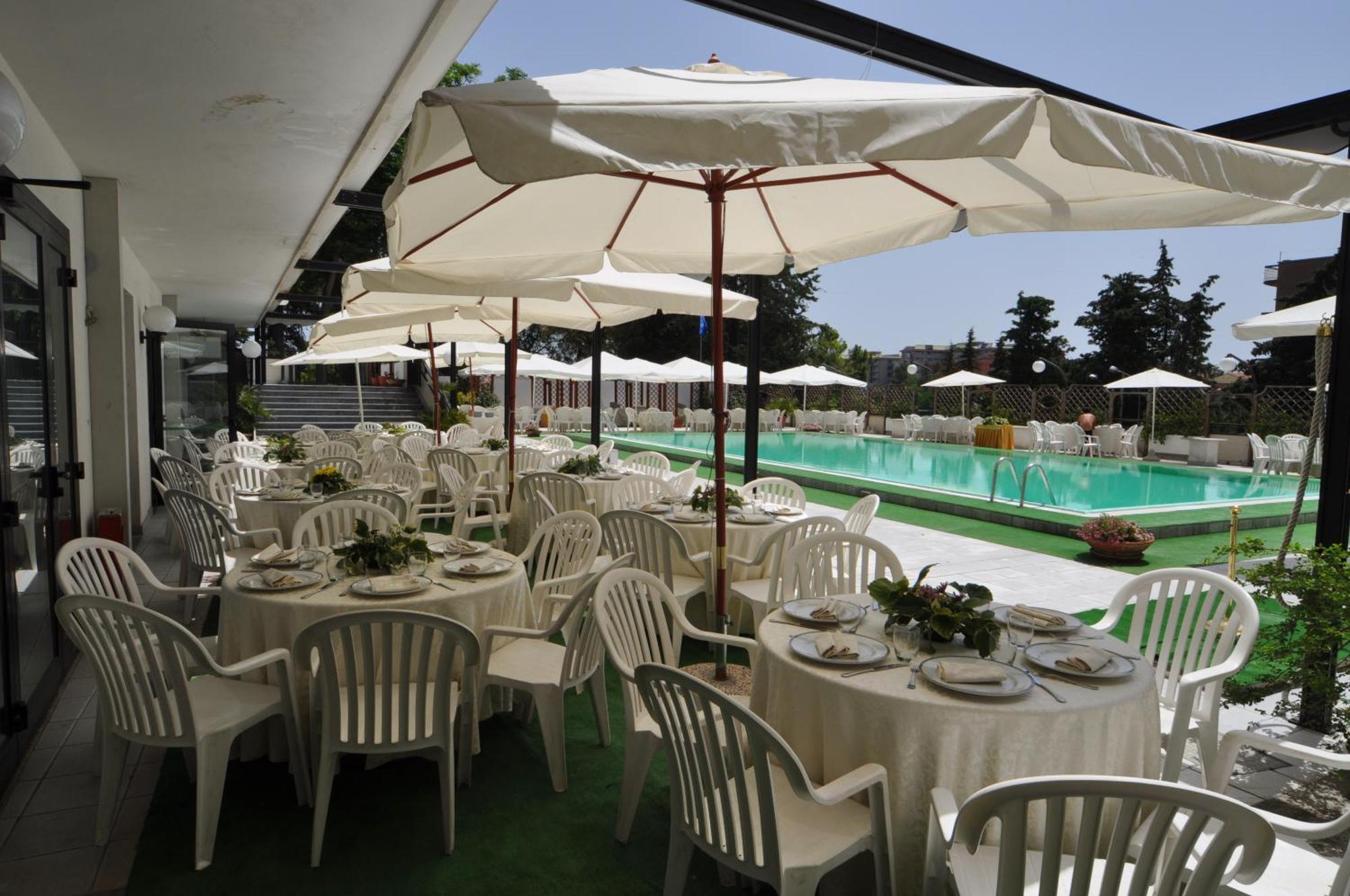 Hotel Du Parc أدري المظهر الخارجي الصورة